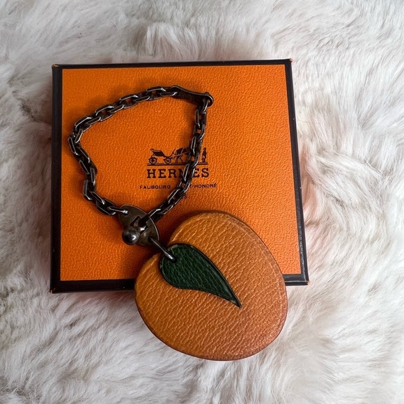 HERMES LEATHER ORANGE & GREEN KEY HOLDER/BAG CHARM - Picture 5 of 7